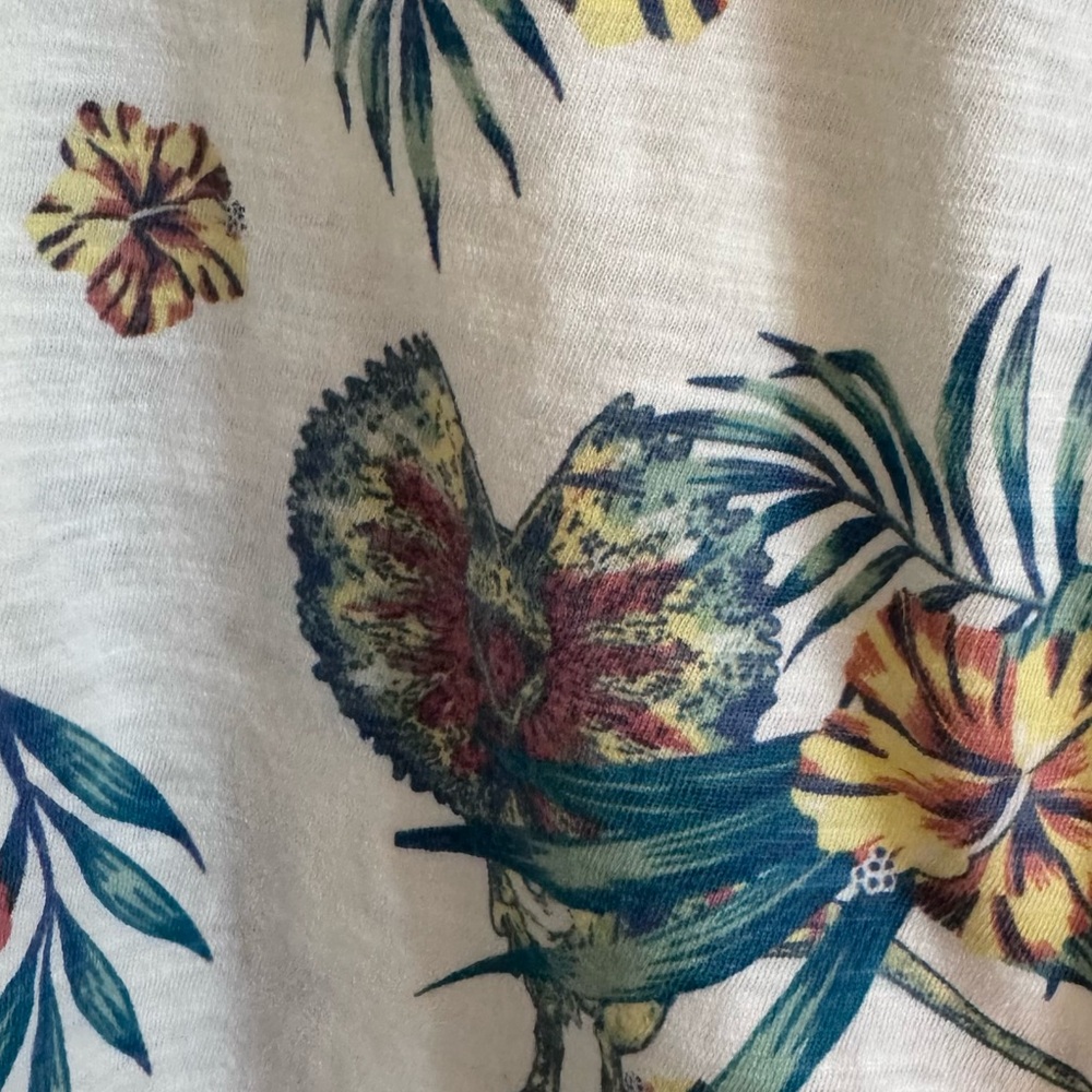 Jurassic World Park Ranger Button Down Hawaiian Camp Shirt XL Jungle Print - Picture 5 of 10